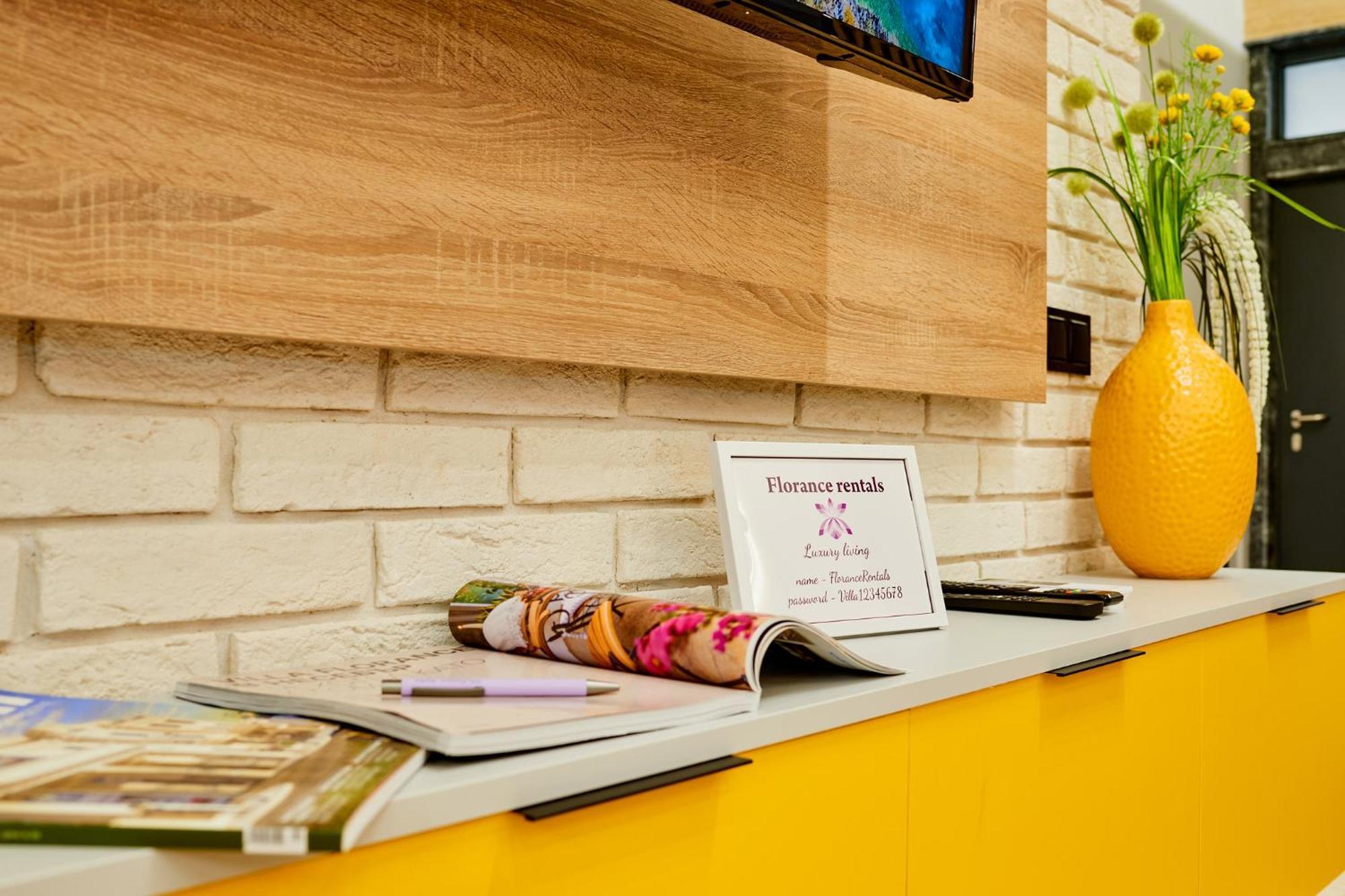 Florance Rentals Luxury Apartments In Burgas Ngoại thất bức ảnh