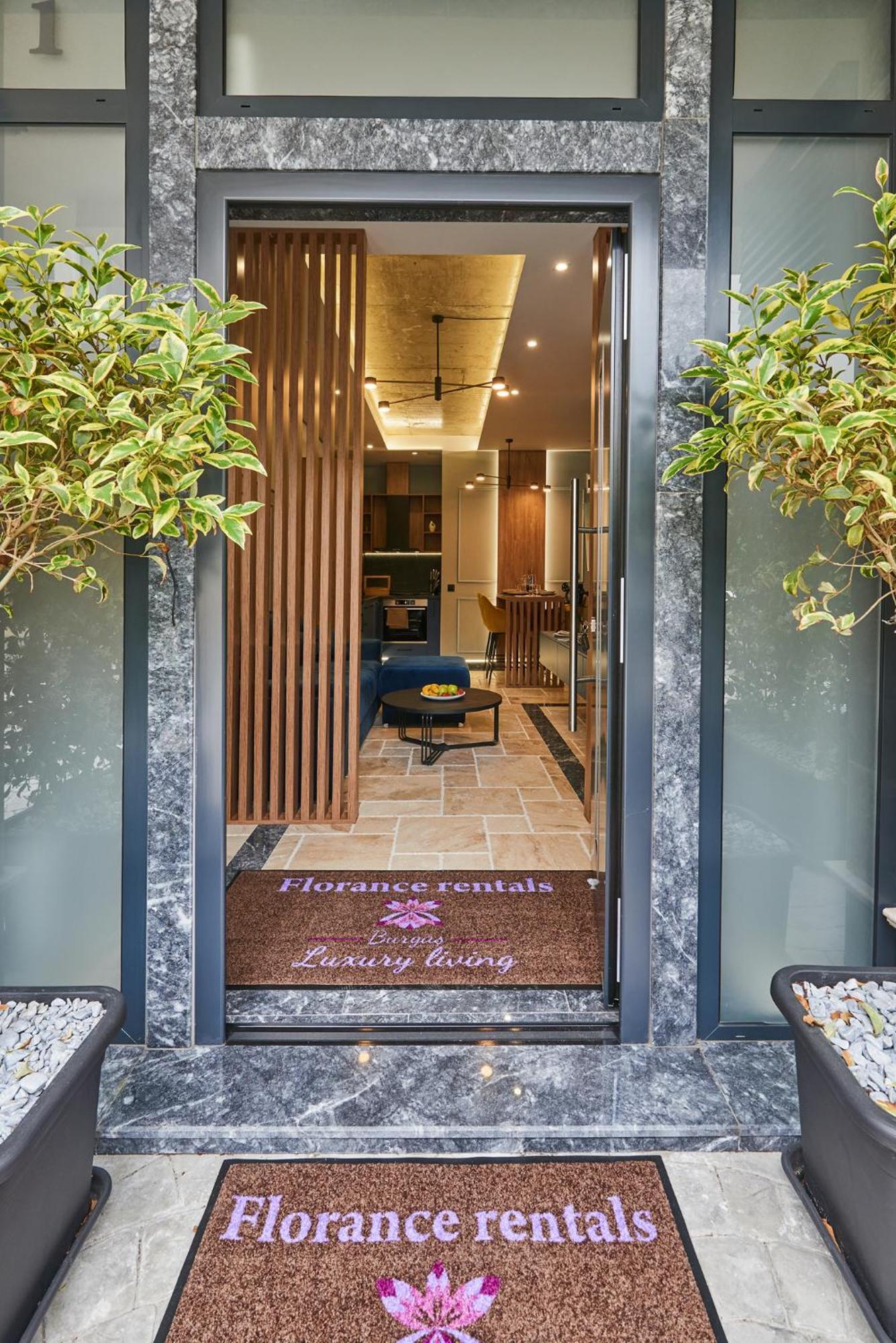 Florance Rentals Luxury Apartments In Burgas Ngoại thất bức ảnh